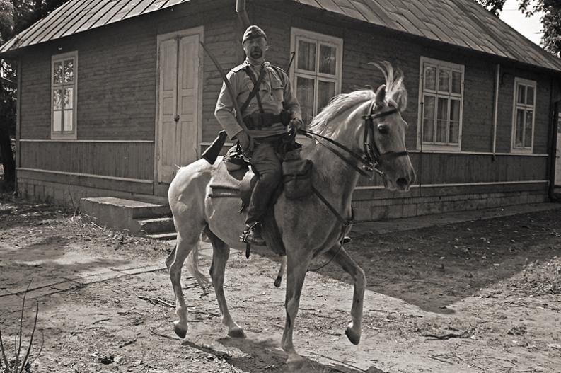 Komarów 1920 - rekonstrukcja bitwy z sowietami z 2011r. Ułan 