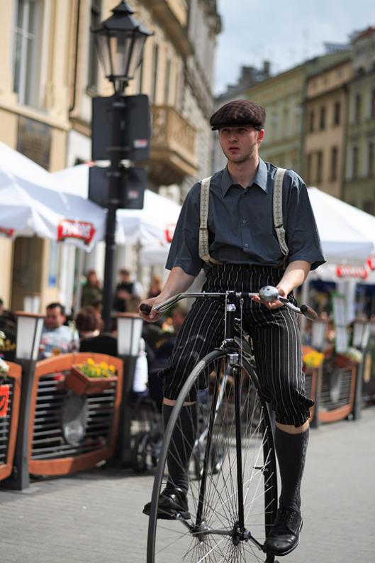 Kraków. Rynek. Bicykl.